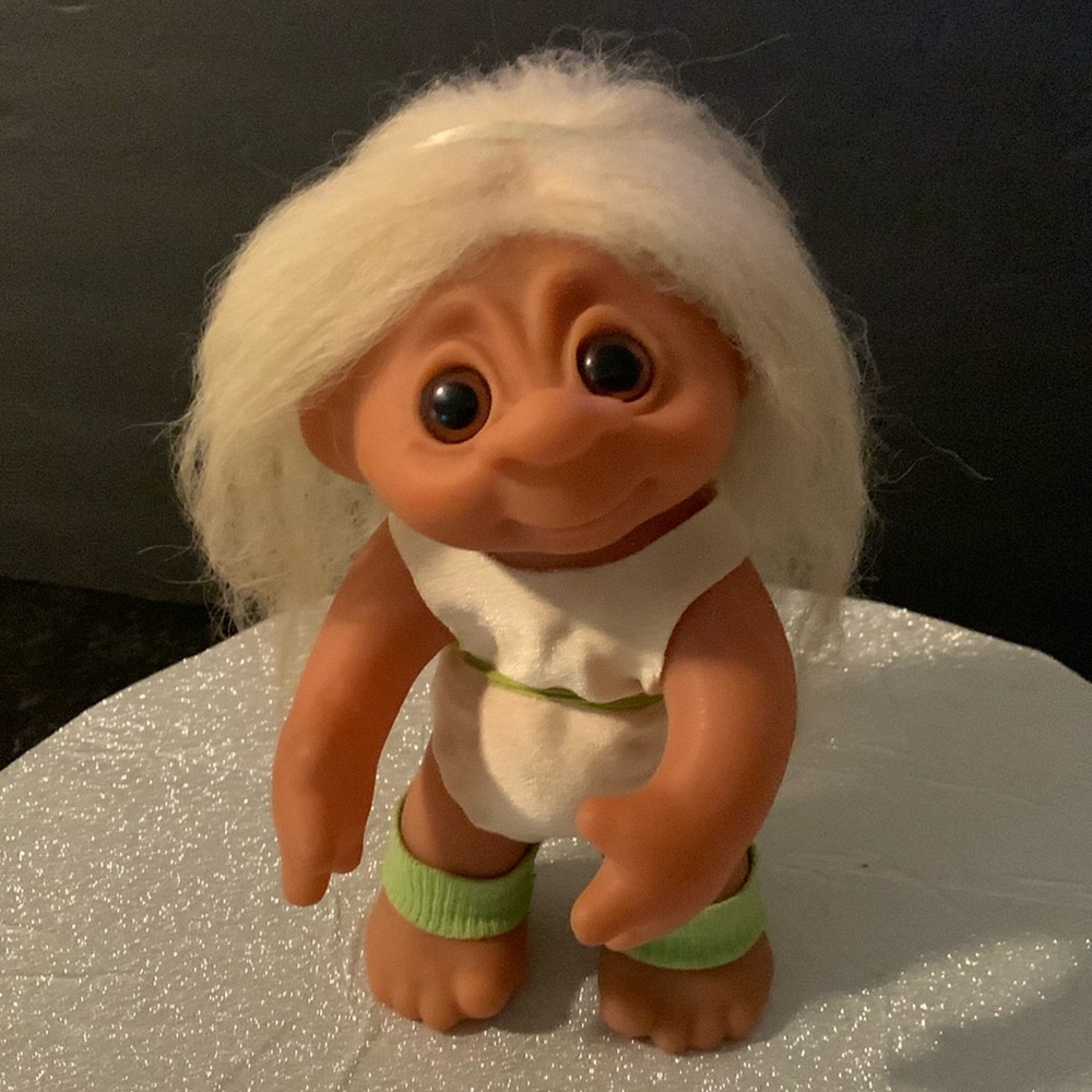 Vintage Thomas Dam 604 Norfin Troll 1977 work out  Girl 9”  Marked Dam Denmark